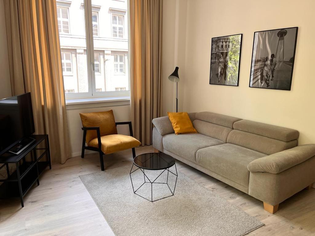 Skau Gajova Family Two Bedroom Apartment With A Terrace Free Parking Bratislava Exterior photo